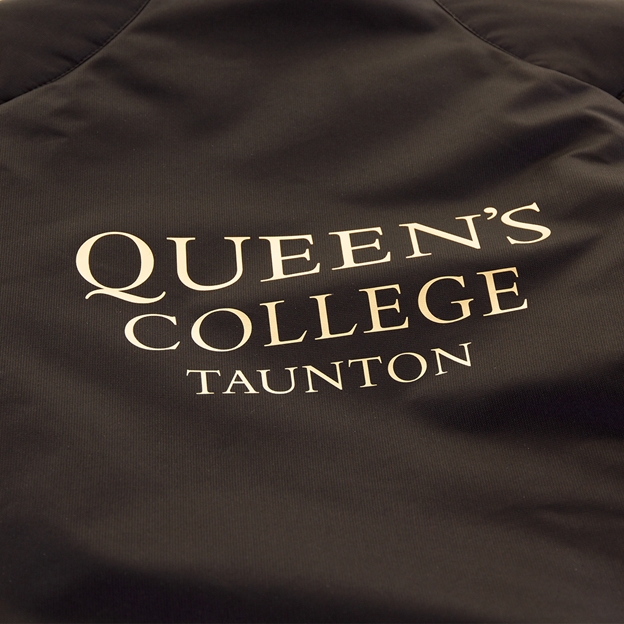 Queens College Contoured Bench Coat Black Kids - Back Detail