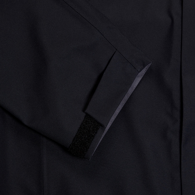 ccc-elite-storm-jacket-black-sleeve.jpg
