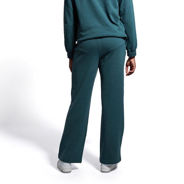 ccc-scene-set-track-pants-model-back.jpg