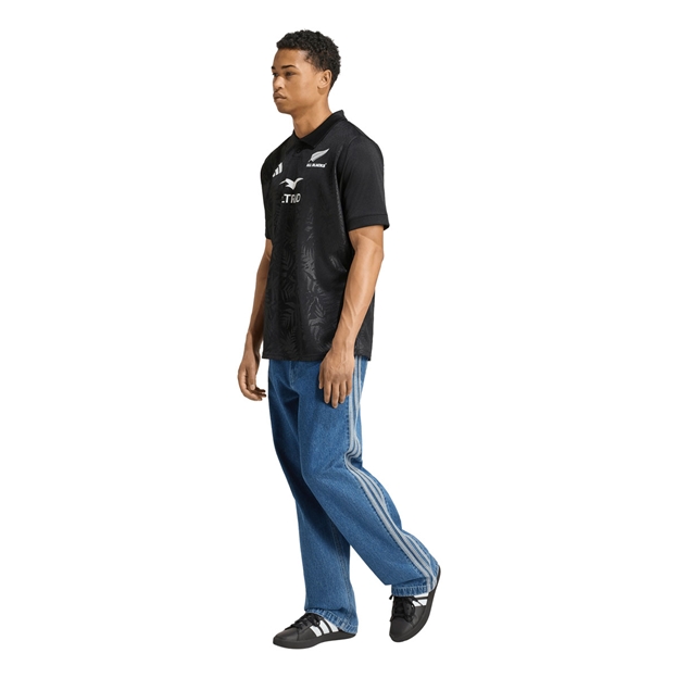 All Blacks Mens 'Greatest Rivalry' Home Rugby Shirt 26/27 All Black - Model Walking View