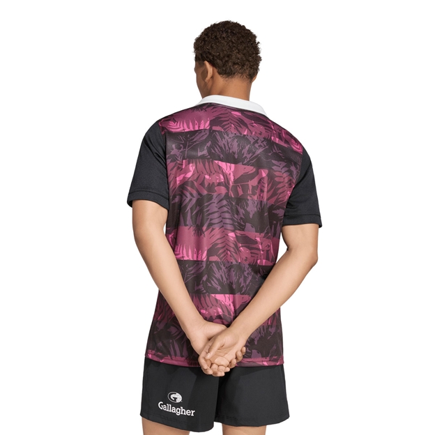 All Blacks Mens 'Greatest Rivalry' Training Rugby Shirt 26/27 Maroon - Model Back View