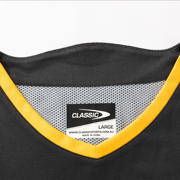 Hurricanes Mens Training T-Shirt 2026 Black - Neck Close-up