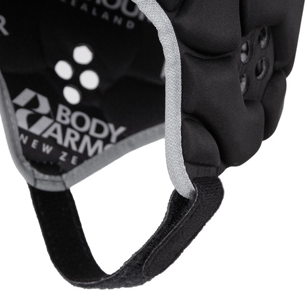 Body Armour Club Headguard Black - Chin strap
