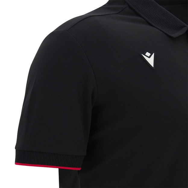 Gloucester Mens Travel Polo 26/27 Black - Shoulder Close-up
