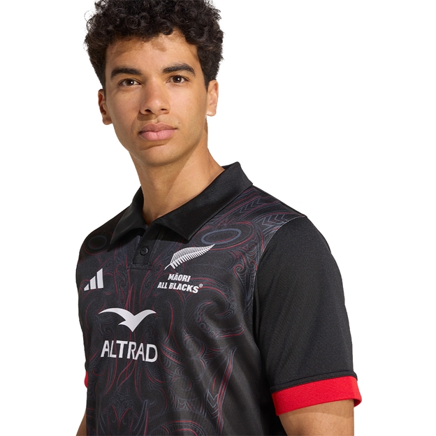 Maori All Blacks Mens Home Rugby Shirt Short Sleeve Black 25/26 - Model Logo Close-up