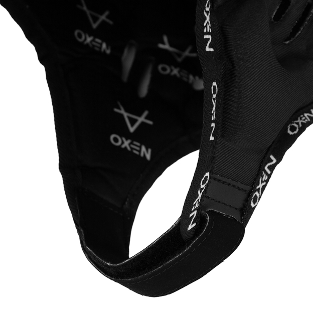 Oxen Adults Pro Headguard 25/26 Black - Chin Strap Detail