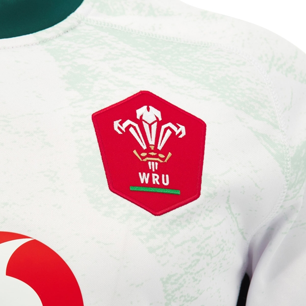 Wales Mens Away Rugby Shirt 26/27 - WRU Logo Close-up