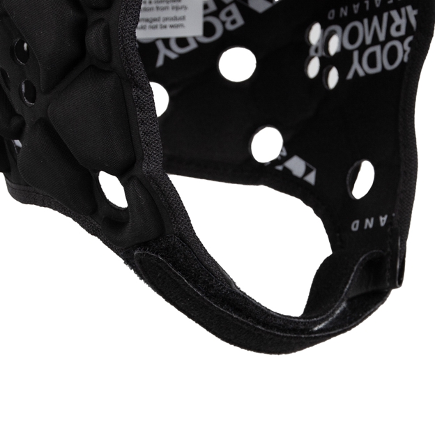 Body Armour Ventilator Rugby Headguard Black Kids - Chin Strap