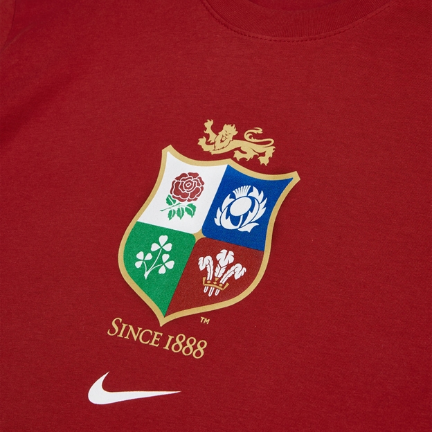British & Irish Lions Mens Travel T-Shirt 2027 Pepper Red - Since 1888 Crest Close-up