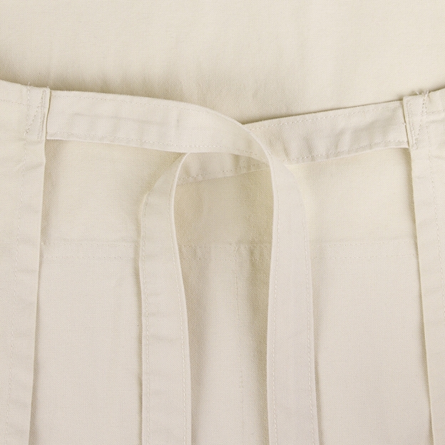 England Cotton Apron Natural - Back Ties Close-up