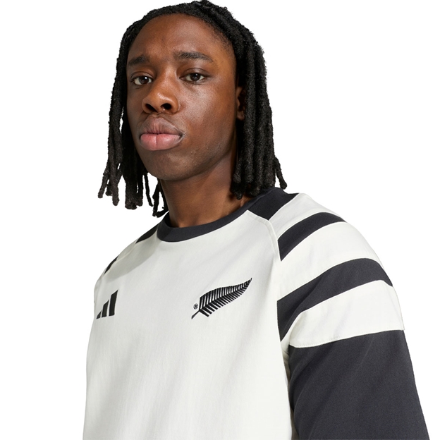 All Blacks Mens Leisurewear T-Shirt 26/27 Off White - Model Detail