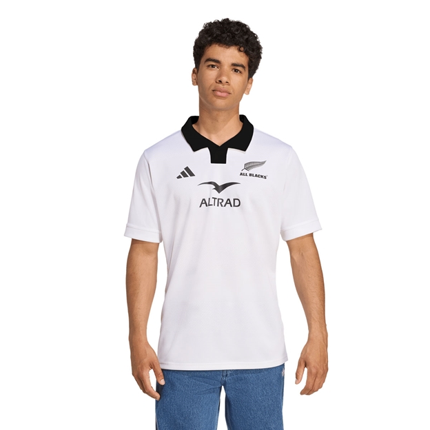 All Blacks Mens Away Rugby Shirt 25/26 White - Model Front