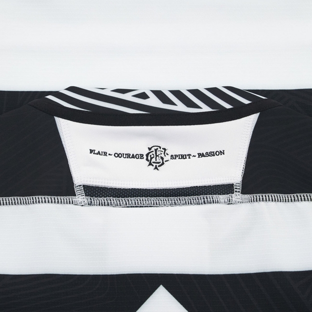 Barbarians Mens Bodyfit Home Rugby Shirt 25/26 - Neck Detail Close-up