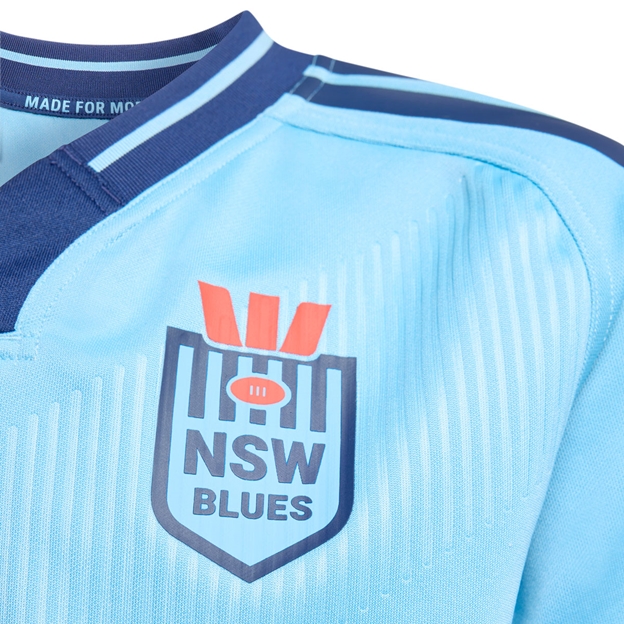 New South Wales Blues Kids Home Rugby Shirt 26/27 Light Blue - NSW Blues Logo Close-up